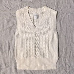 Abercrombie knit vest